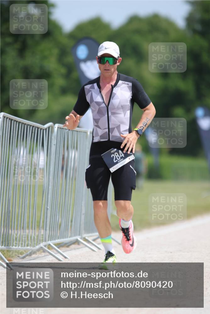 22.06.2025 - Viking Triathlon H.Heesch http://msf.ph/oto/8090420 22.06.2025 13:00:16 Laufen 284 meine-sportfotos.de