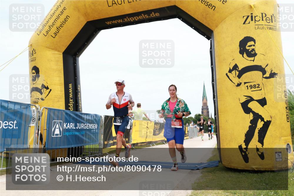 22.06.2025 - Viking Triathlon H.Heesch http://msf.ph/oto/8090478 22.06.2025 13:38:43 Laufen 329, 660 meine-sportfotos.de