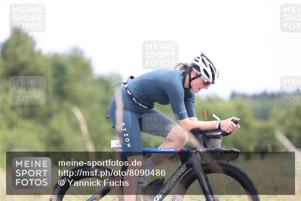 22.06.2025 - Viking Triathlon Yannick Fuchs http://msf.ph/oto/8090486 22.06.2025 13:25:15 Radfahren 16, 24, 363 meine-sportfotos.de
