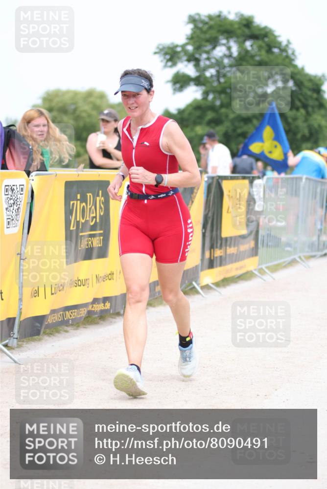 22.06.2025 - Viking Triathlon H.Heesch http://msf.ph/oto/8090491 22.06.2025 15:08:47 Laufen 146, 353 meine-sportfotos.de