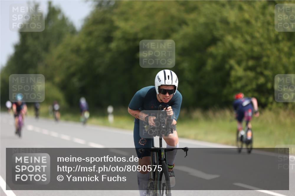 22.06.2025 - Viking Triathlon Yannick Fuchs http://msf.ph/oto/8090575 22.06.2025 11:51:42 Radfahren 152, 165, 498, 614 meine-sportfotos.de