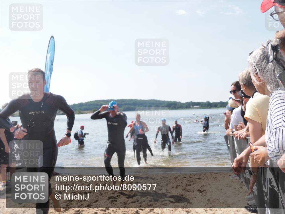 22.06.2025 - Viking Triathlon MichiJ http://msf.ph/oto/8090577 22.06.2025 10:37:54 Schwimmen 146, 179, 335, 396, 411, 433, 619, 645 meine-sportfotos.de