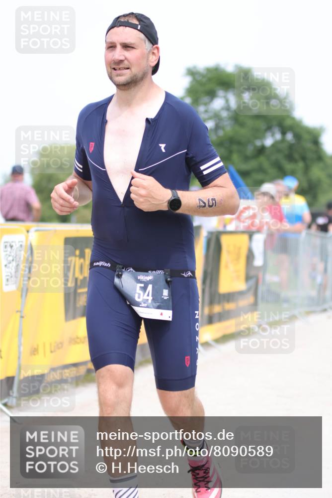 22.06.2025 - Viking Triathlon H.Heesch http://msf.ph/oto/8090589 22.06.2025 15:09:05 Laufen 54, 436 meine-sportfotos.de