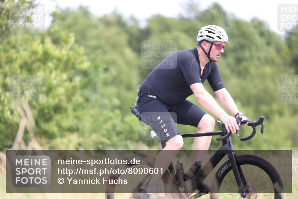 22.06.2025 - Viking Triathlon Yannick Fuchs http://msf.ph/oto/8090601 22.06.2025 13:25:25 Radfahren 16, 51, 121, 123, 346, 481 meine-sportfotos.de