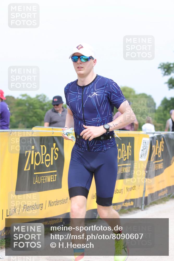 22.06.2025 - Viking Triathlon H.Heesch http://msf.ph/oto/8090607 22.06.2025 15:09:17 Laufen 318, 328 meine-sportfotos.de