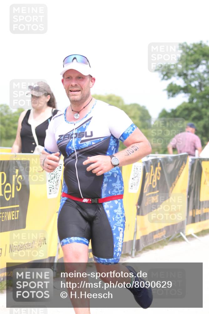 22.06.2025 - Viking Triathlon H.Heesch http://msf.ph/oto/8090629 22.06.2025 15:09:34 Laufen 627 meine-sportfotos.de