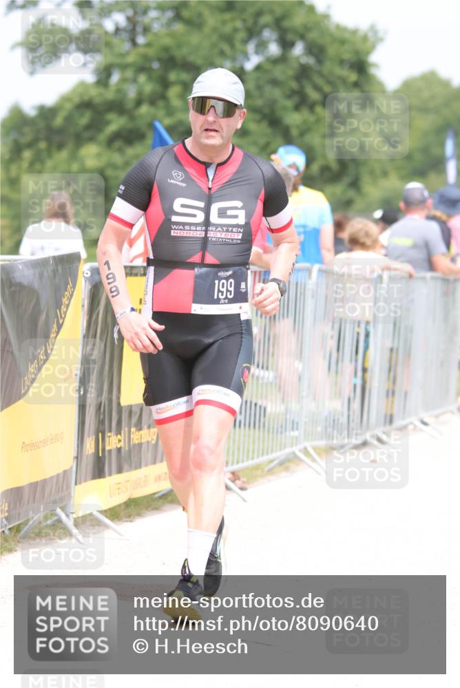 22.06.2025 - Viking Triathlon H.Heesch http://msf.ph/oto/8090640 22.06.2025 15:09:57 Laufen 199 meine-sportfotos.de