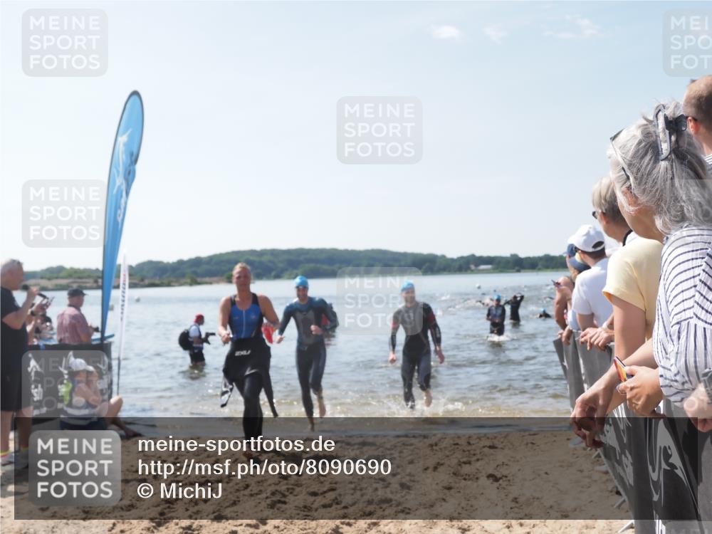 22.06.2025 - Viking Triathlon MichiJ http://msf.ph/oto/8090690 22.06.2025 10:37:56 Schwimmen 146, 179, 335, 396, 411, 433, 619 meine-sportfotos.de
