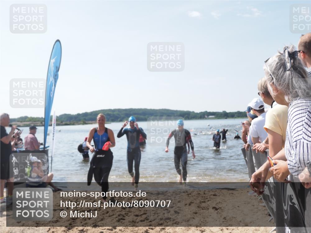 22.06.2025 - Viking Triathlon MichiJ http://msf.ph/oto/8090707 22.06.2025 10:37:56 Schwimmen 146, 179, 335, 396, 411, 433, 619 meine-sportfotos.de