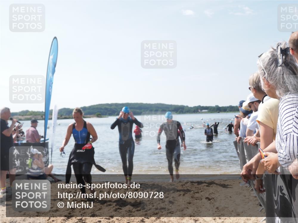 22.06.2025 - Viking Triathlon MichiJ http://msf.ph/oto/8090728 22.06.2025 10:37:57 Schwimmen 146, 179, 335, 396, 433, 619 meine-sportfotos.de