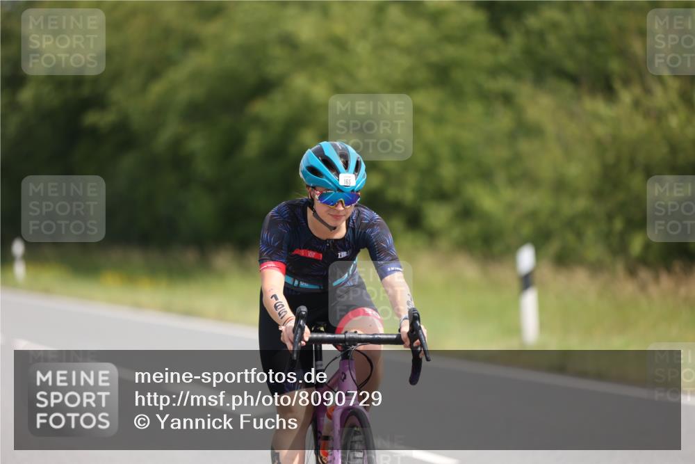 22.06.2025 - Viking Triathlon Yannick Fuchs http://msf.ph/oto/8090729 22.06.2025 11:51:48 Radfahren 165, 251, 498, 614 meine-sportfotos.de