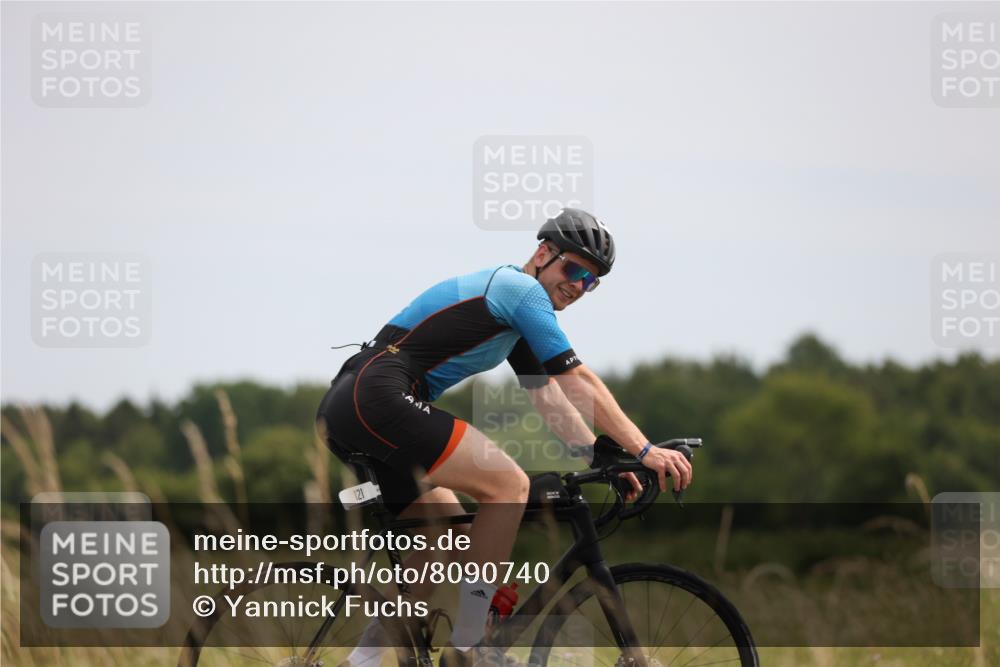 22.06.2025 - Viking Triathlon Yannick Fuchs http://msf.ph/oto/8090740 22.06.2025 13:25:34 Radfahren 121, 234, 346 meine-sportfotos.de