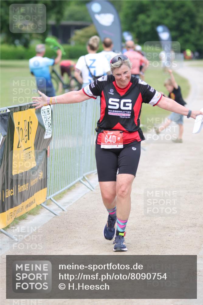 22.06.2025 - Viking Triathlon H.Heesch http://msf.ph/oto/8090754 22.06.2025 16:59:03 Laufen 26, 640 meine-sportfotos.de