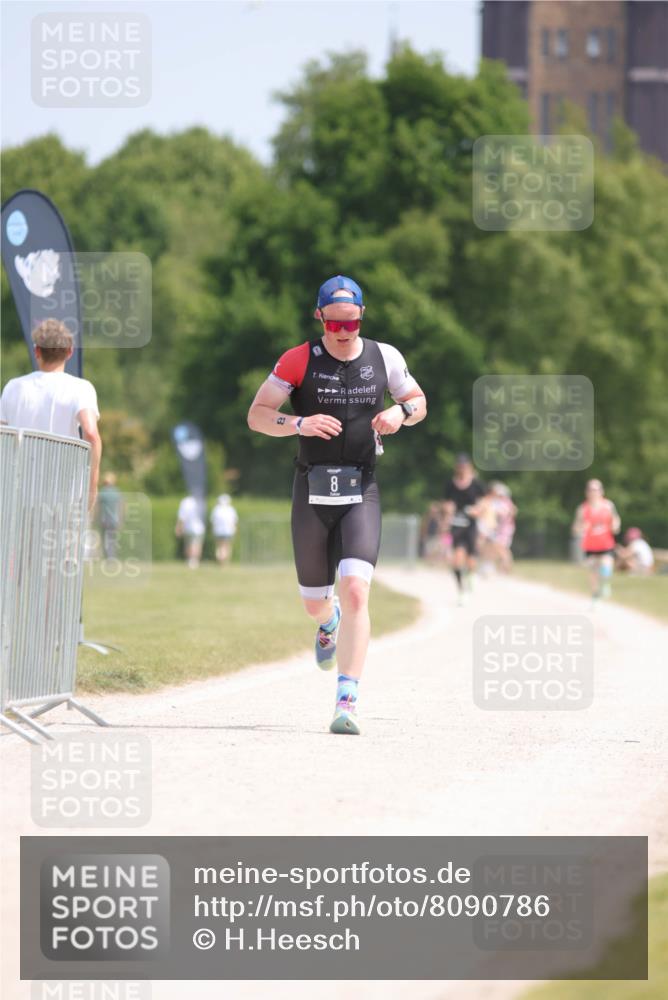 22.06.2025 - Viking Triathlon H.Heesch http://msf.ph/oto/8090786 22.06.2025 13:00:41 Laufen 8, 429 meine-sportfotos.de