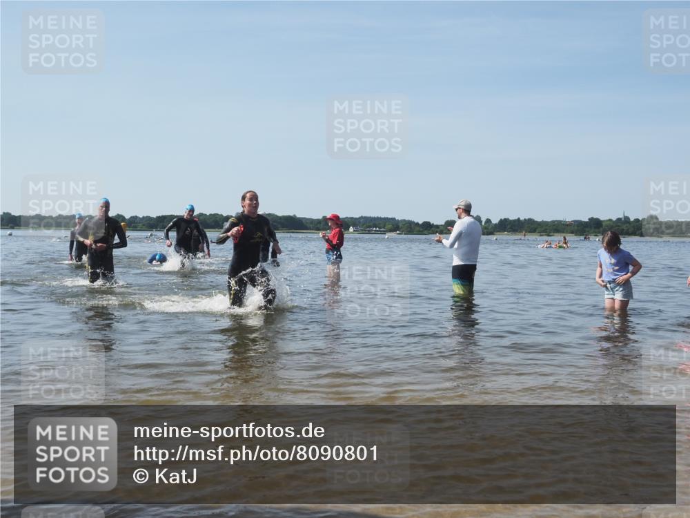 22.06.2025 - Viking Triathlon KatJ http://msf.ph/oto/8090801 22.06.2025 10:27:01 Schwimmen 52, 81, 145, 288, 623, 661 meine-sportfotos.de