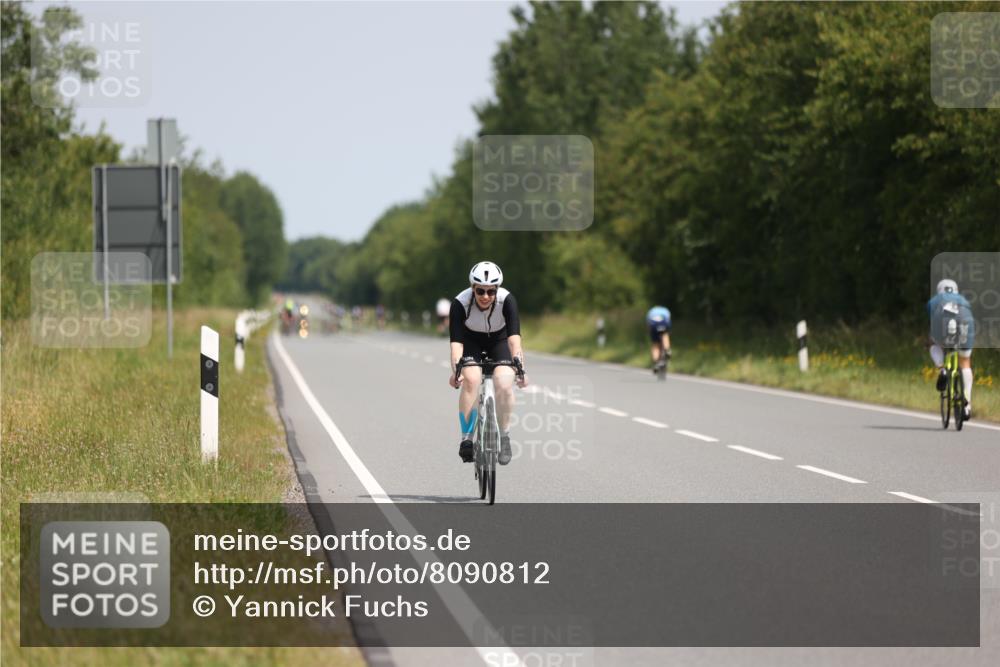 22.06.2025 - Viking Triathlon Yannick Fuchs http://msf.ph/oto/8090812 22.06.2025 11:52:13 Radfahren 43, 44, 54, 79, 320, 335, 336, 361, 408, 431, 511, 521 meine-sportfotos.de