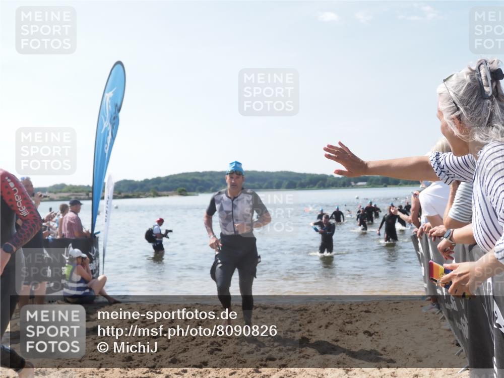 22.06.2025 - Viking Triathlon MichiJ http://msf.ph/oto/8090826 22.06.2025 10:38:09 Schwimmen 61, 72, 89, 146, 179, 191, 209 meine-sportfotos.de