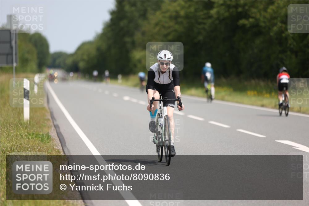 22.06.2025 - Viking Triathlon Yannick Fuchs http://msf.ph/oto/8090836 22.06.2025 11:52:15 Radfahren 43, 44, 54, 79, 320, 335, 361, 408, 431, 521 meine-sportfotos.de