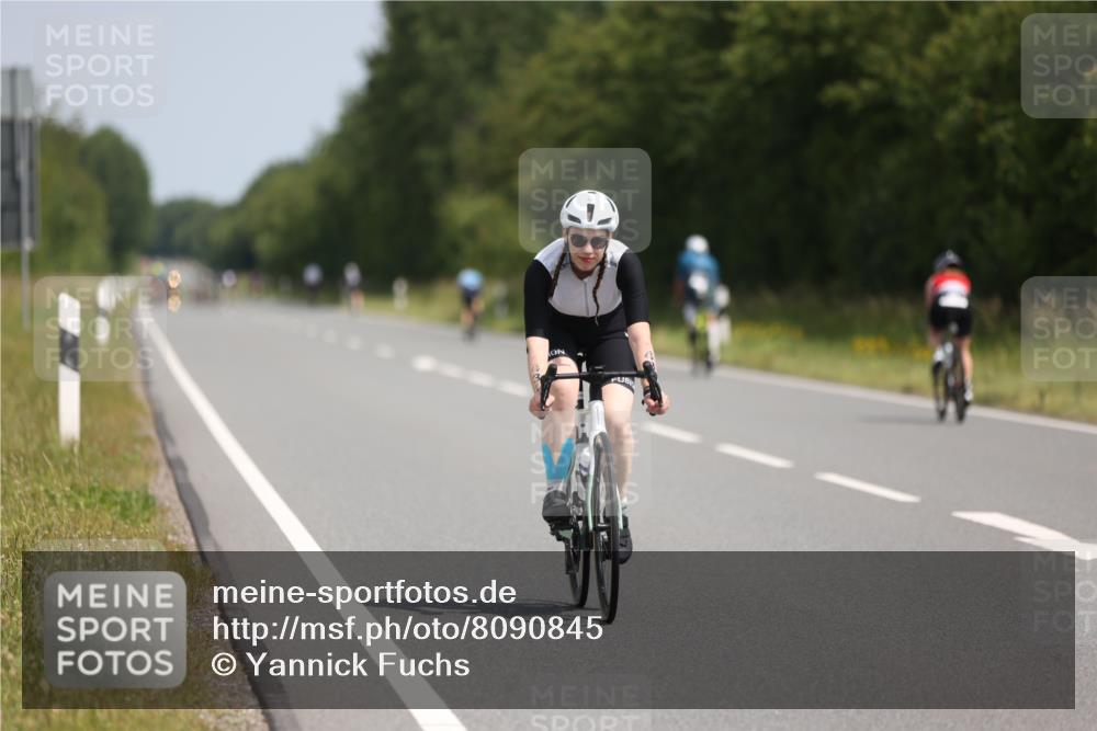 22.06.2025 - Viking Triathlon Yannick Fuchs http://msf.ph/oto/8090845 22.06.2025 11:52:15 Radfahren 43, 44, 54, 79, 320, 335, 361, 408, 431, 521 meine-sportfotos.de