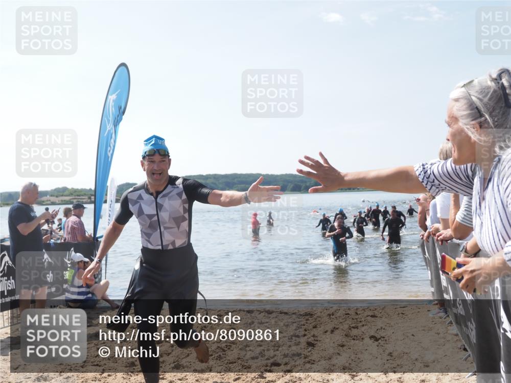 22.06.2025 - Viking Triathlon MichiJ http://msf.ph/oto/8090861 22.06.2025 10:38:10 Schwimmen 61, 72, 89, 179, 191, 209 meine-sportfotos.de