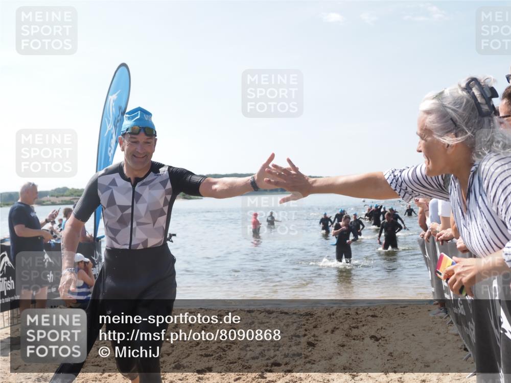 22.06.2025 - Viking Triathlon MichiJ http://msf.ph/oto/8090868 22.06.2025 10:38:10 Schwimmen 61, 72, 89, 179, 191, 209 meine-sportfotos.de
