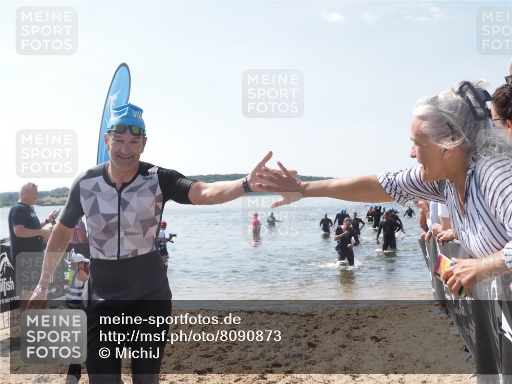 22.06.2025 - Viking Triathlon MichiJ http://msf.ph/oto/8090873 22.06.2025 10:38:10 Schwimmen 61, 72, 89, 179, 191, 209 meine-sportfotos.de