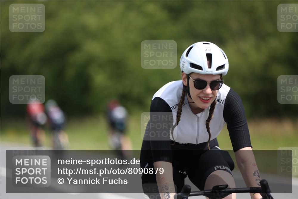 22.06.2025 - Viking Triathlon Yannick Fuchs http://msf.ph/oto/8090879 22.06.2025 11:52:17 Radfahren 43, 44, 54, 83, 156, 320, 335, 361, 431, 521 meine-sportfotos.de