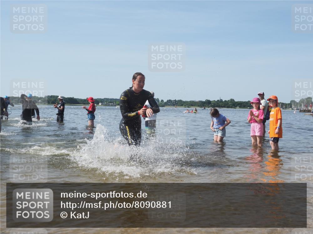 22.06.2025 - Viking Triathlon KatJ http://msf.ph/oto/8090881 22.06.2025 10:27:02 Schwimmen 52, 81, 145, 288, 623, 661 meine-sportfotos.de