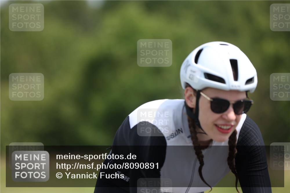 22.06.2025 - Viking Triathlon Yannick Fuchs http://msf.ph/oto/8090891 22.06.2025 11:52:17 Radfahren 43, 44, 54, 83, 156, 320, 335, 361, 431, 521 meine-sportfotos.de
