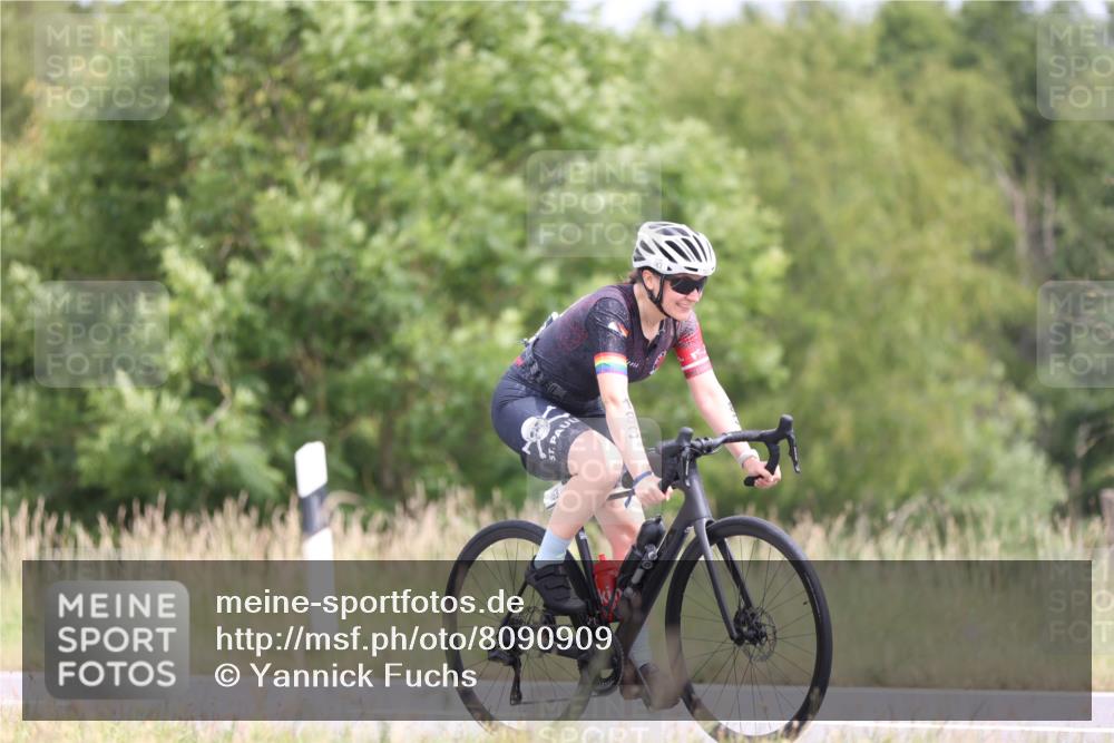 22.06.2025 - Viking Triathlon Yannick Fuchs http://msf.ph/oto/8090909 22.06.2025 13:26:09 Radfahren 183, 542 meine-sportfotos.de
