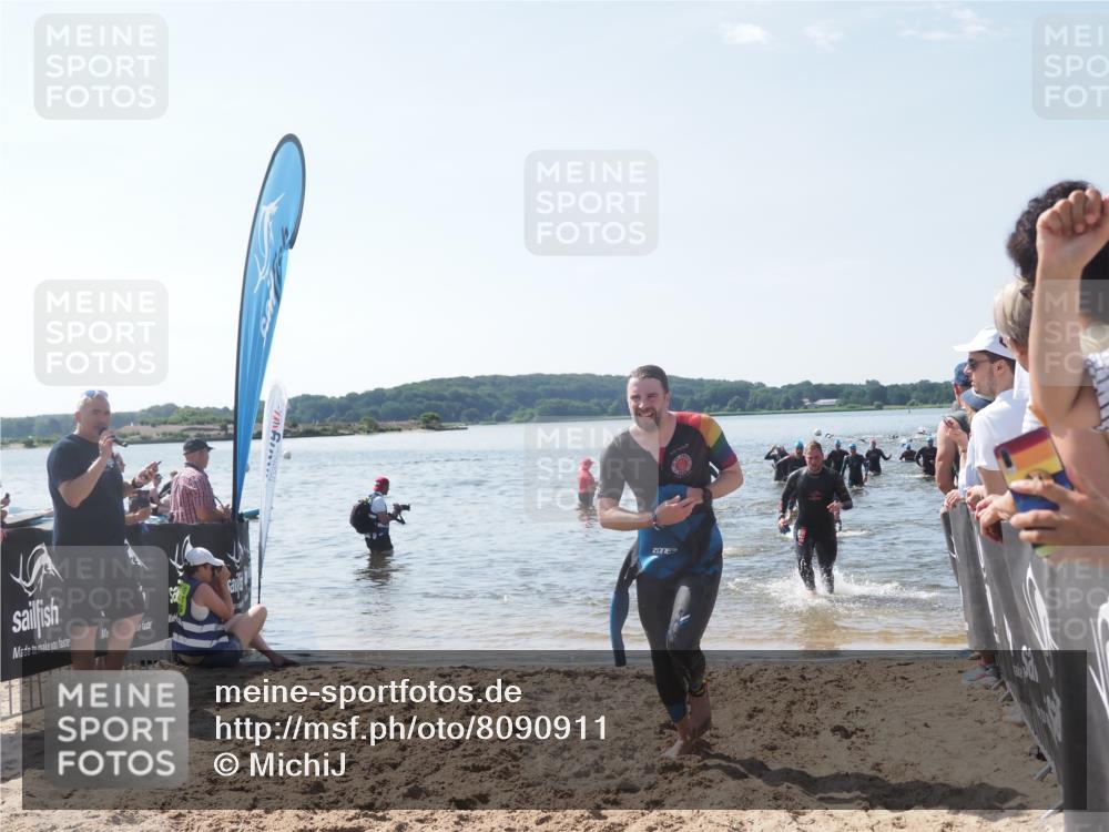 22.06.2025 - Viking Triathlon MichiJ http://msf.ph/oto/8090911 22.06.2025 10:38:15 Schwimmen 61, 72, 89, 179, 191, 209, 447, 535, 662 meine-sportfotos.de