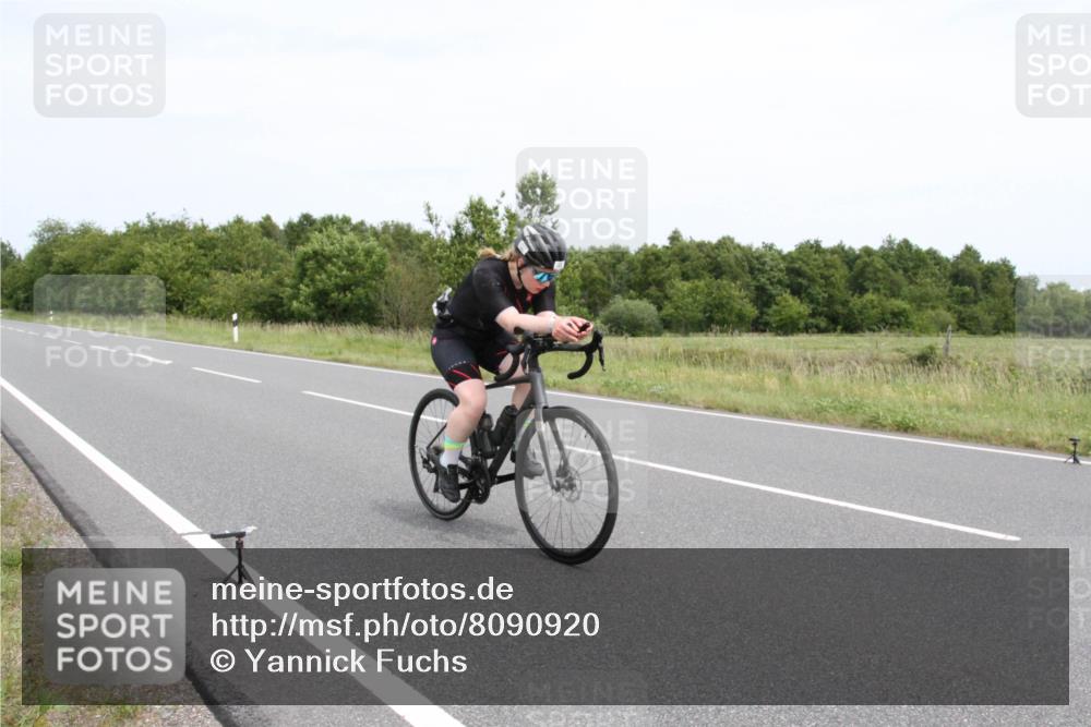 22.06.2025 - Viking Triathlon Yannick Fuchs http://msf.ph/oto/8090920 22.06.2025 13:28:37 Radfahren 26, 240, 640 meine-sportfotos.de