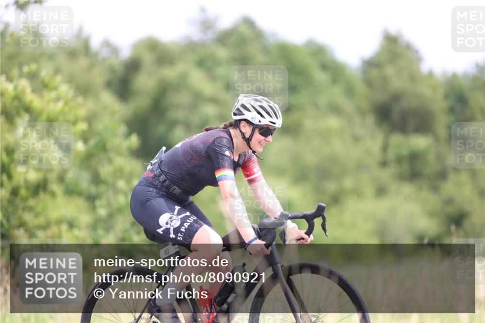 22.06.2025 - Viking Triathlon Yannick Fuchs http://msf.ph/oto/8090921 22.06.2025 13:26:10 Radfahren 183, 542 meine-sportfotos.de