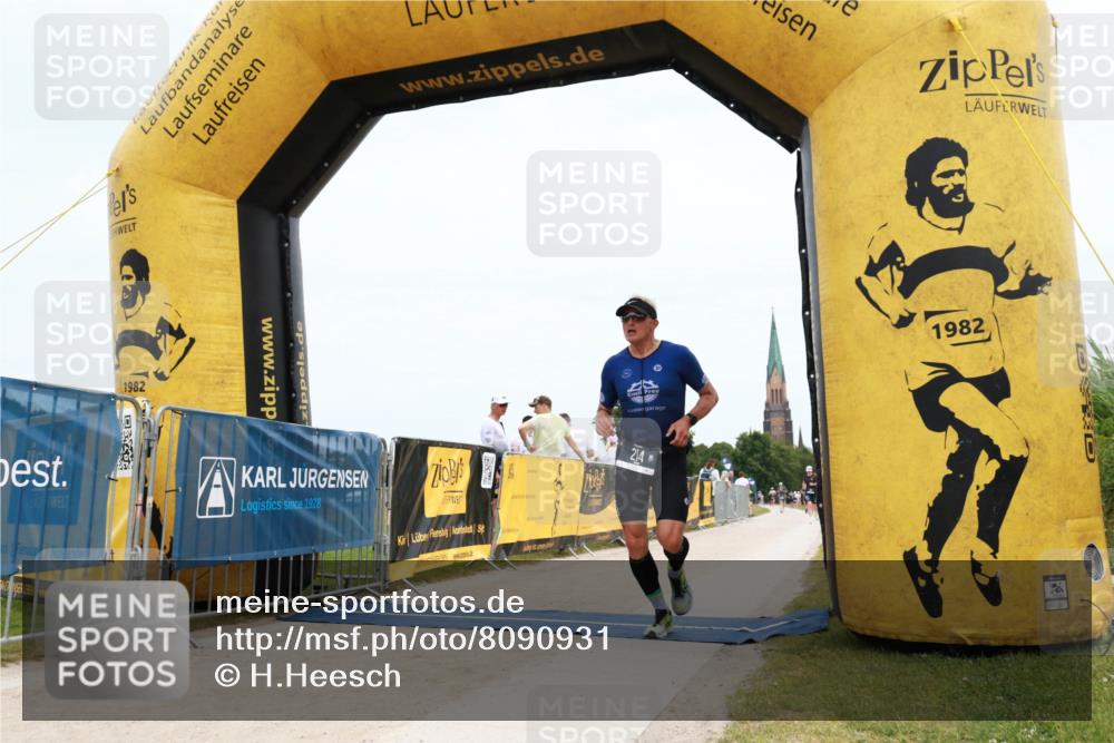 22.06.2025 - Viking Triathlon H.Heesch http://msf.ph/oto/8090931 22.06.2025 13:42:00 Laufen 214 meine-sportfotos.de