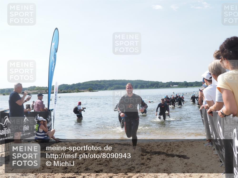 22.06.2025 - Viking Triathlon MichiJ http://msf.ph/oto/8090943 22.06.2025 10:38:18 Schwimmen 61, 72, 89, 191, 209, 269, 398, 447, 509, 535, 662 meine-sportfotos.de