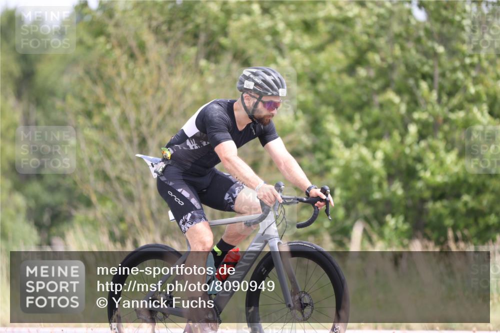 22.06.2025 - Viking Triathlon Yannick Fuchs http://msf.ph/oto/8090949 22.06.2025 13:26:17 Radfahren 422, 496, 542 meine-sportfotos.de