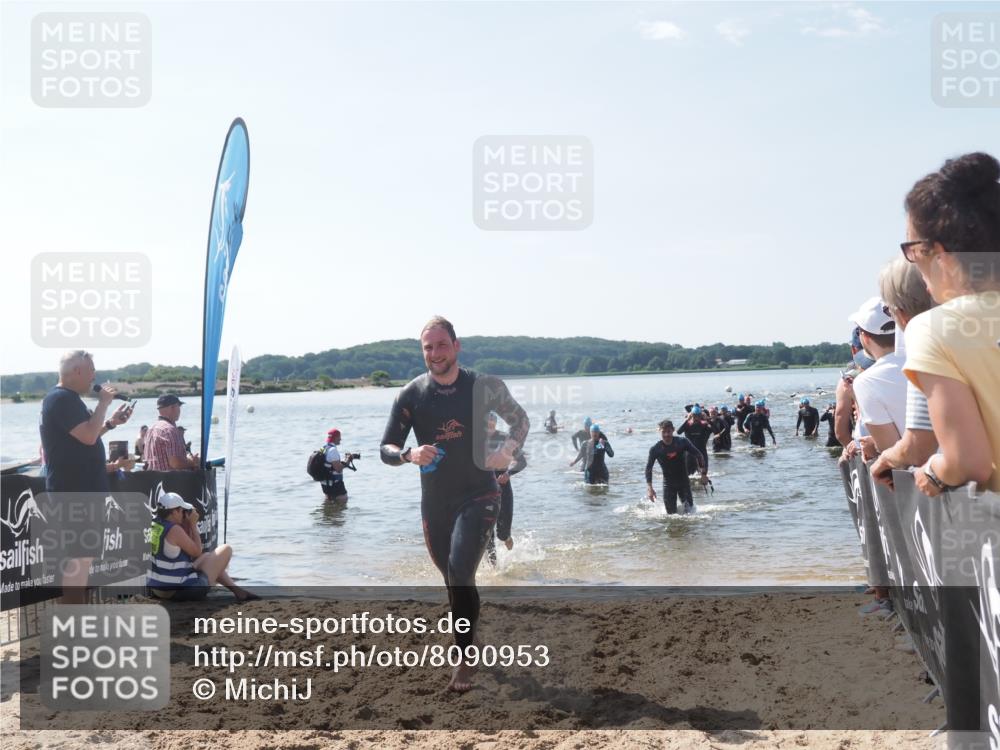 22.06.2025 - Viking Triathlon MichiJ http://msf.ph/oto/8090953 22.06.2025 10:38:18 Schwimmen 61, 72, 89, 191, 209, 269, 398, 447, 509, 535, 662 meine-sportfotos.de