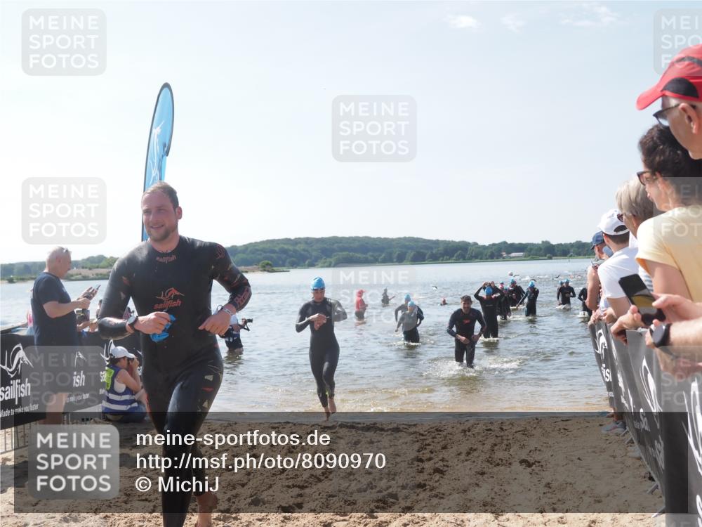 22.06.2025 - Viking Triathlon MichiJ http://msf.ph/oto/8090970 22.06.2025 10:38:19 Schwimmen 61, 72, 89, 191, 209, 269, 398, 428, 447, 509, 535, 662 meine-sportfotos.de