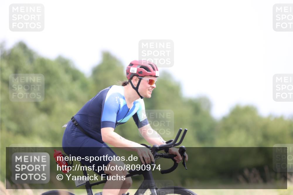 22.06.2025 - Viking Triathlon Yannick Fuchs http://msf.ph/oto/8090974 22.06.2025 13:26:20 Radfahren 422, 496, 542 meine-sportfotos.de