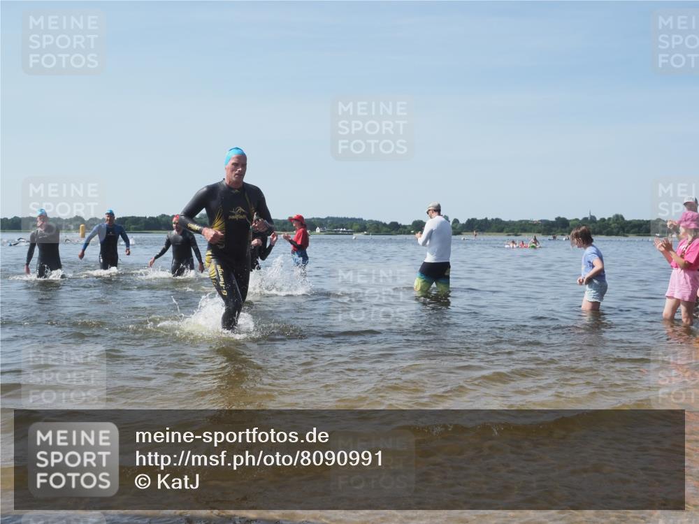 22.06.2025 - Viking Triathlon KatJ http://msf.ph/oto/8090991 22.06.2025 10:27:05 Schwimmen 52, 81, 145, 288, 623, 661 meine-sportfotos.de