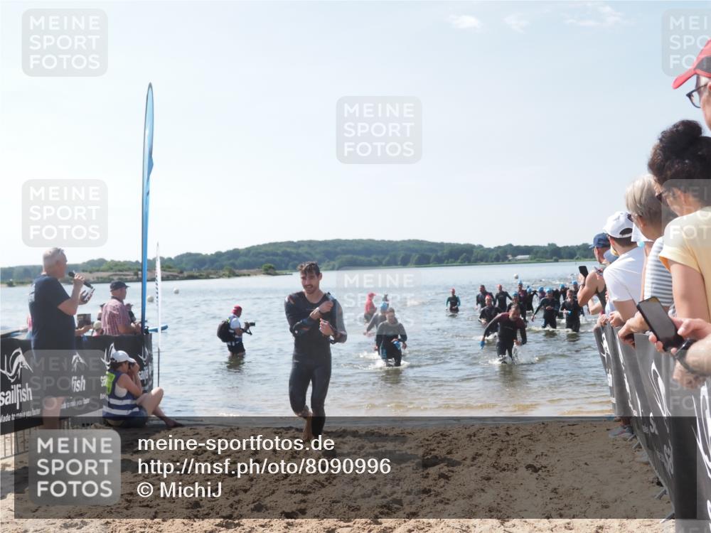 22.06.2025 - Viking Triathlon MichiJ http://msf.ph/oto/8090996 22.06.2025 10:38:23 Schwimmen 22, 61, 89, 209, 269, 398, 419, 428, 447, 509, 535, 603, 659, 662 meine-sportfotos.de