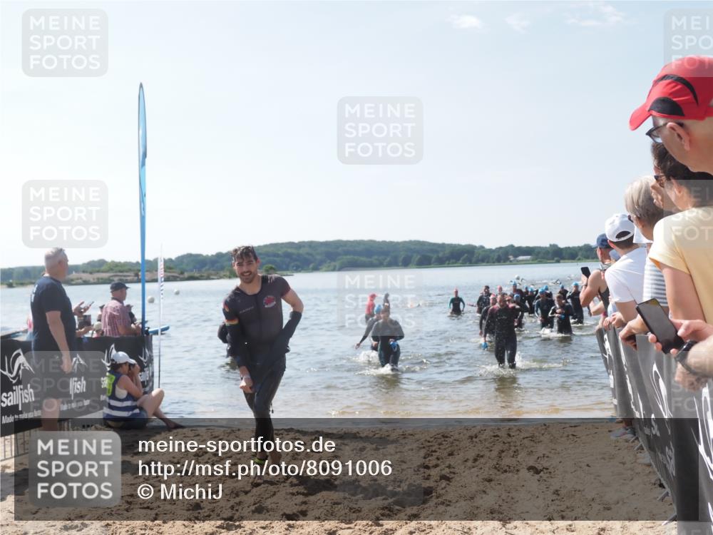 22.06.2025 - Viking Triathlon MichiJ http://msf.ph/oto/8091006 22.06.2025 10:38:23 Schwimmen 22, 61, 89, 209, 269, 398, 419, 428, 447, 509, 535, 603, 659, 662 meine-sportfotos.de