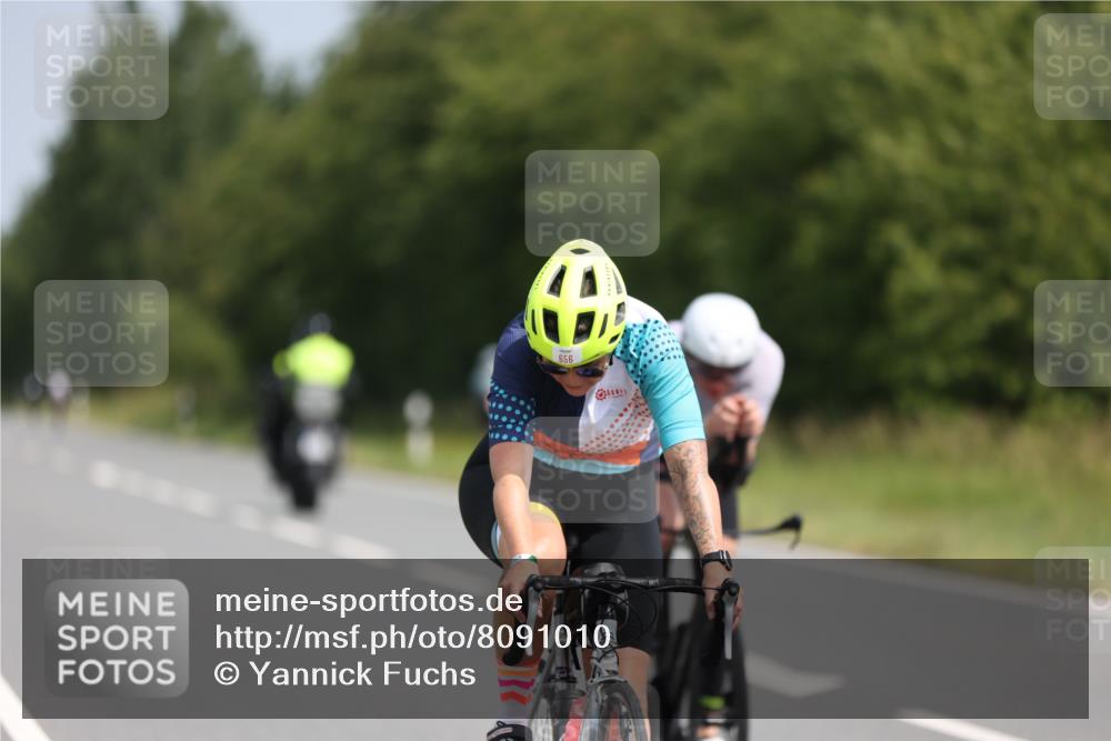 22.06.2025 - Viking Triathlon Yannick Fuchs http://msf.ph/oto/8091010 22.06.2025 11:52:48 Radfahren 381, 450, 656 meine-sportfotos.de