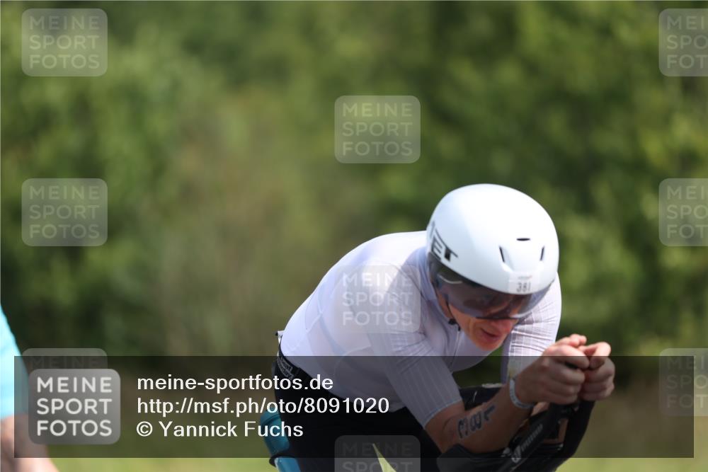22.06.2025 - Viking Triathlon Yannick Fuchs http://msf.ph/oto/8091020 22.06.2025 11:52:49 Radfahren 381, 450, 653, 656 meine-sportfotos.de