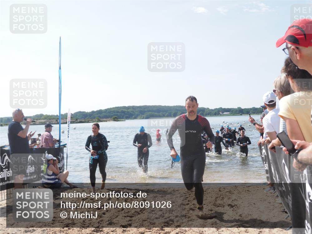 22.06.2025 - Viking Triathlon MichiJ http://msf.ph/oto/8091026 22.06.2025 10:38:27 Schwimmen 22, 89, 156, 209, 269, 398, 419, 428, 447, 509, 535, 601, 603, 659, 662 meine-sportfotos.de