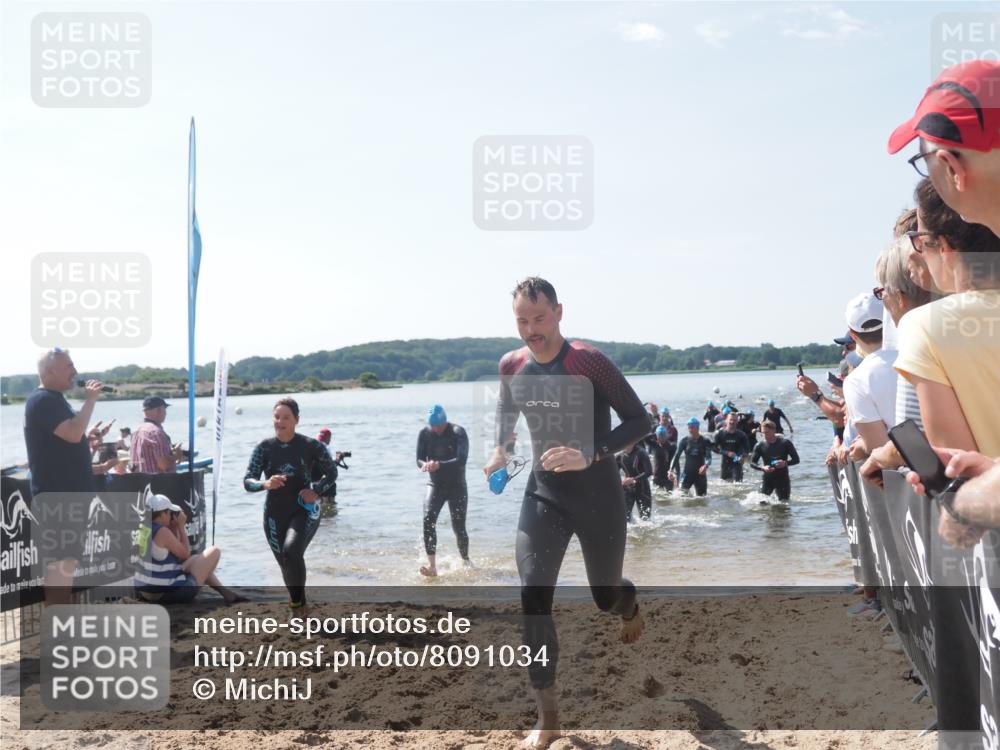 22.06.2025 - Viking Triathlon MichiJ http://msf.ph/oto/8091034 22.06.2025 10:38:28 Schwimmen 22, 85, 89, 156, 209, 269, 398, 419, 428, 447, 509, 535, 601, 603, 659, 662 meine-sportfotos.de