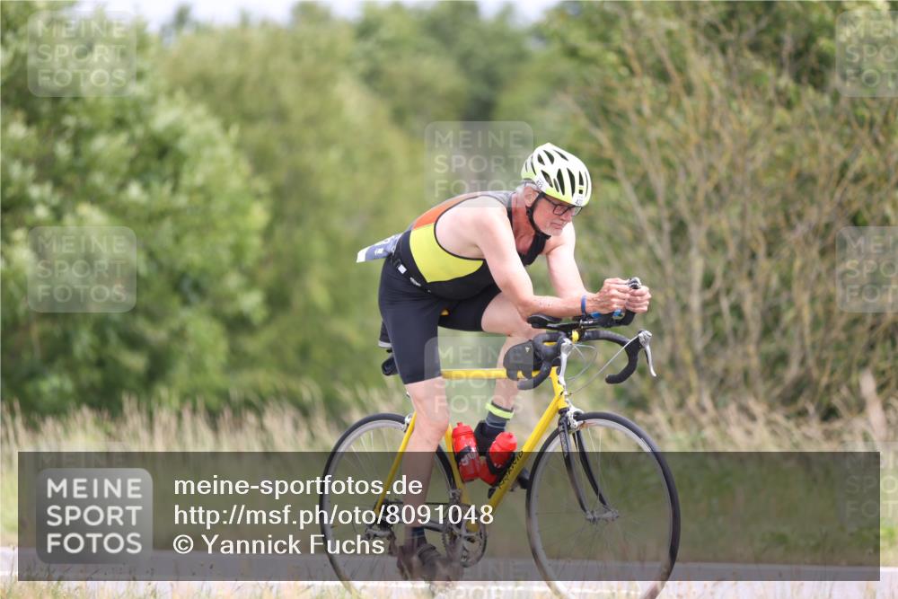 22.06.2025 - Viking Triathlon Yannick Fuchs http://msf.ph/oto/8091048 22.06.2025 13:26:31 Radfahren 423 meine-sportfotos.de