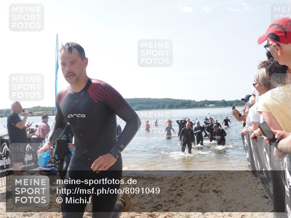 22.06.2025 - Viking Triathlon MichiJ http://msf.ph/oto/8091049 22.06.2025 10:38:28 Schwimmen 22, 85, 89, 156, 209, 269, 398, 419, 428, 447, 509, 535, 601, 603, 659, 662 meine-sportfotos.de