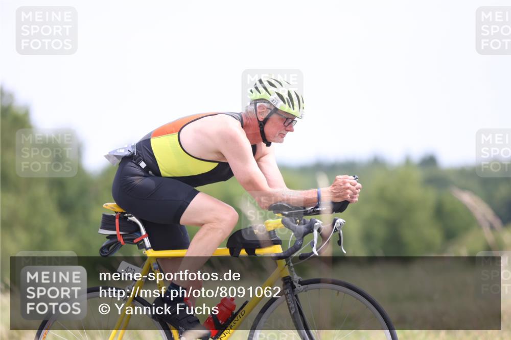 22.06.2025 - Viking Triathlon Yannick Fuchs http://msf.ph/oto/8091062 22.06.2025 13:26:32 Radfahren 423 meine-sportfotos.de