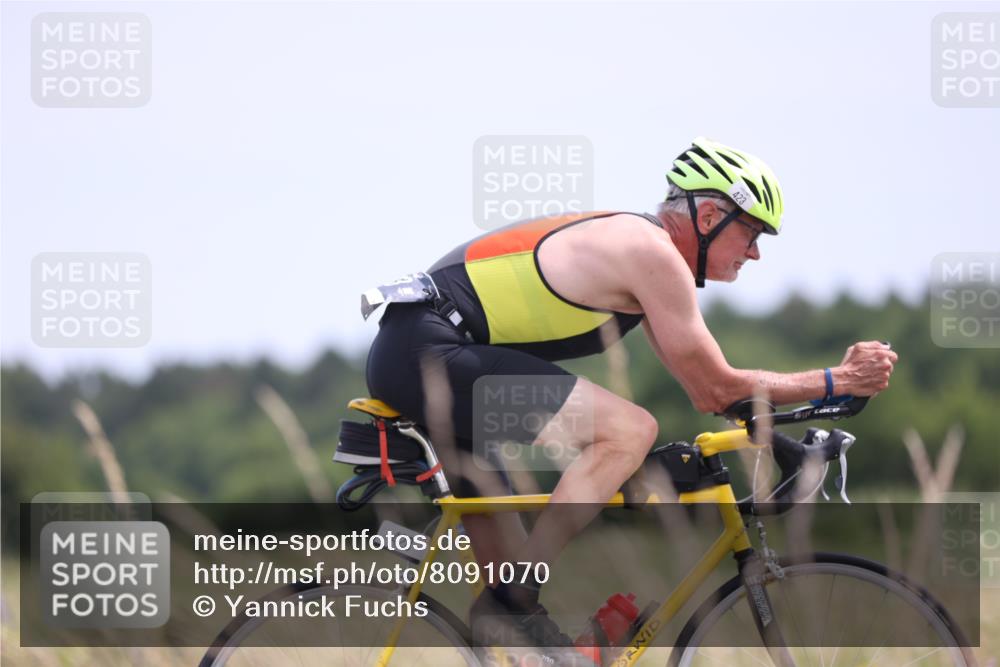 22.06.2025 - Viking Triathlon Yannick Fuchs http://msf.ph/oto/8091070 22.06.2025 13:26:33 Radfahren 423 meine-sportfotos.de